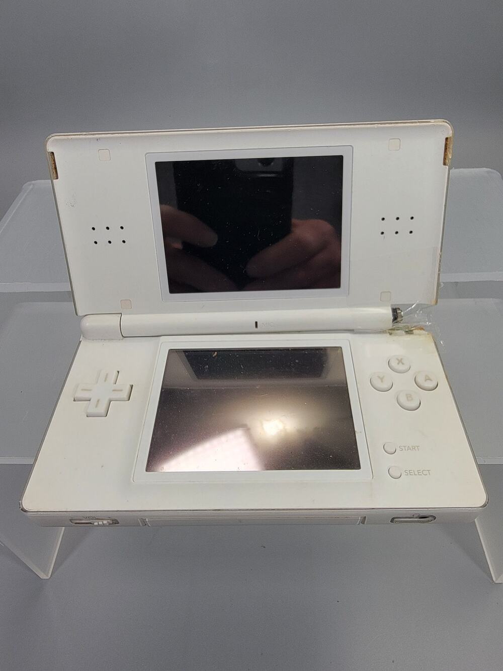 Nintendo DS Lite White - Working But Broke For Parts Or Repair